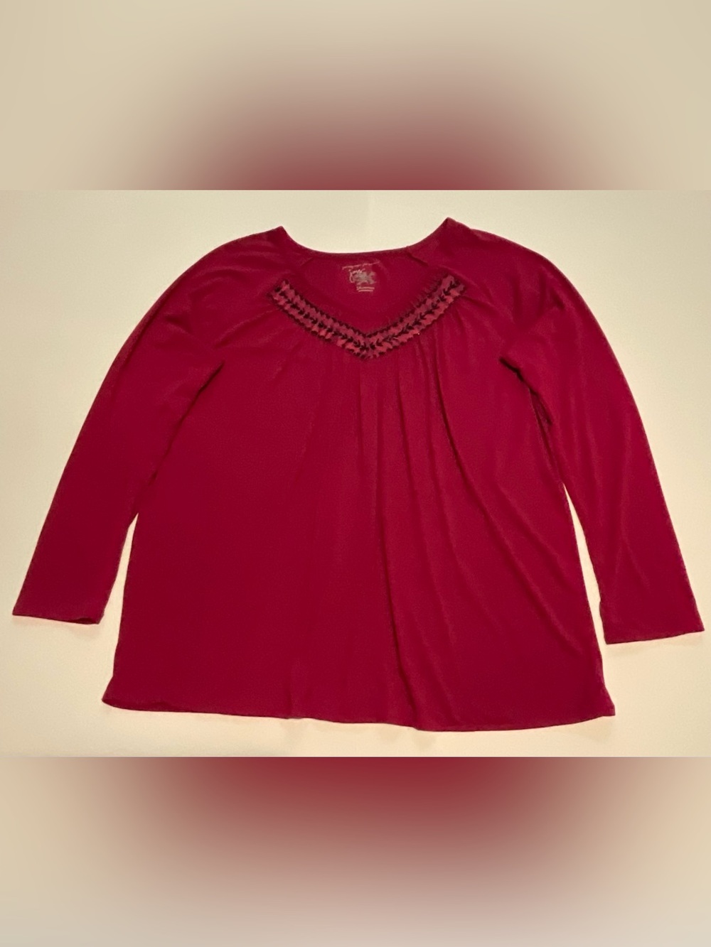 jms Women's Plus 2X Magenta Solid V-Neck 3/4 Sleeve Beaded Pleated Knit Top.